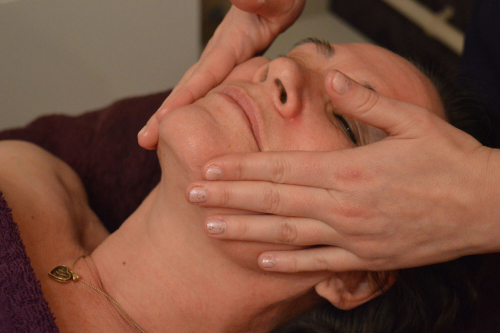 Elemis Visible Brilliance Facial for ageing, stressed & slackened skin